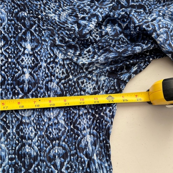 Catherine's Abstract Beaded Neck Mature Lightweight Chiffon Sz 4X Tunic Blouse - Picture 11 of 12